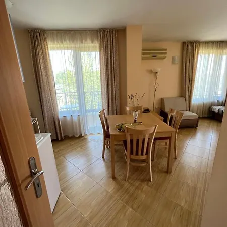 Просторная Квартира В Солнечном Береге * 써니비치